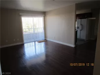 Photo #6: 2236842 Listing 