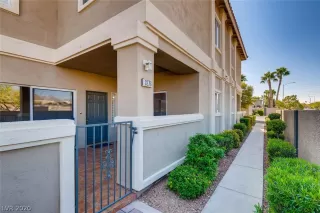 Photo #3: 2236945 Listing 