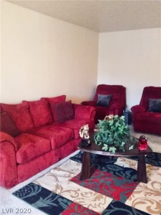 Photo #3: 2236969 Listing