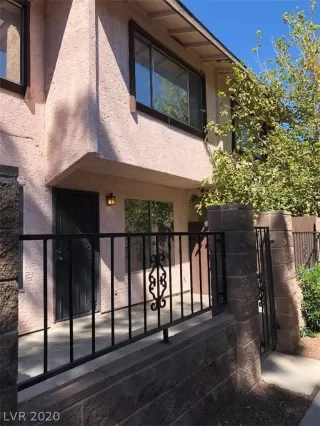 Photo #1: 2237020 Listing 