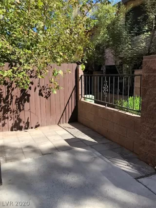 Photo #2: 2237020 Listing 