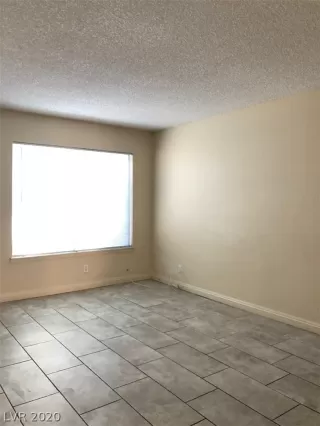 Photo #4: 2237020 Listing 