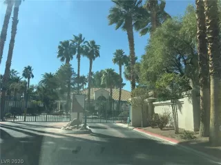 Photo #2: 2237051 Listing 