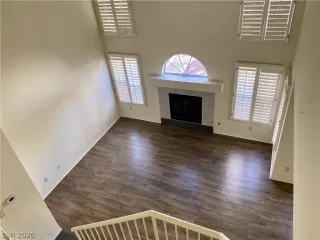 Photo #6: 2237051 Listing 