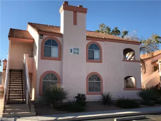 Photo #1: 2237069 Listing 