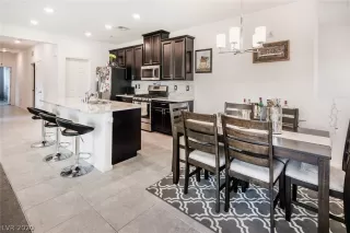 Photo #1: 2237090 Listing 