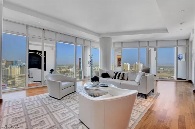 MLS: 2237123 Condo For Sale