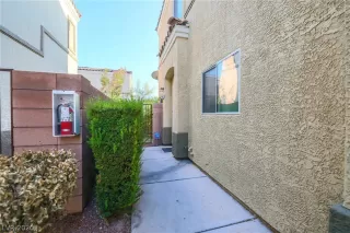 Photo #3: 2237198 Listing 