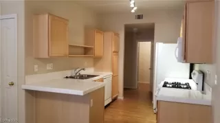 Photo #3: 2237222 Listing 