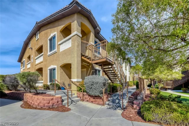 MLS: 2237264 Condo For Sale