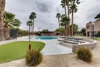 Photo #1: 2237272 Listing 