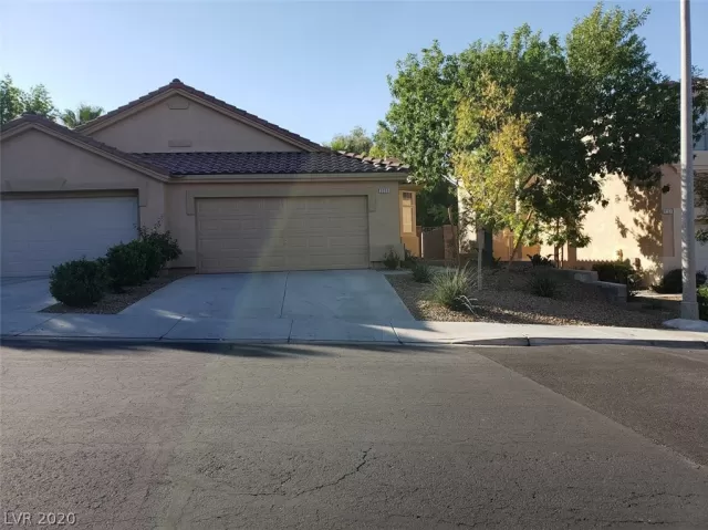 MLS: 2237295 Condo For Sale