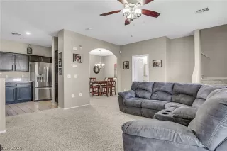 Photo #6: 2237321 Listing 