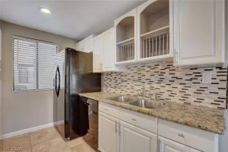 Photo #1: 2237355 Listing