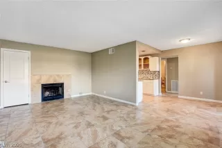 Photo #2: 2237355 Listing