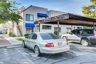 Photo #5: 2237355 Listing