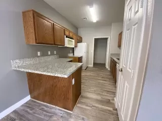 Photo #3: 2237400 Listing 
