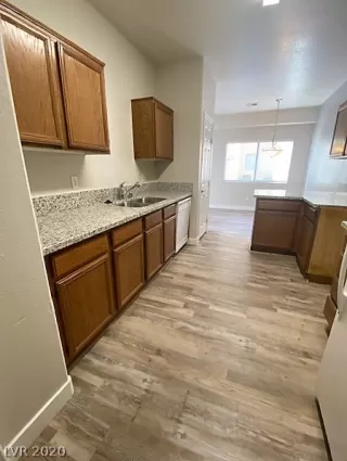 Photo #4: 2237400 Listing 