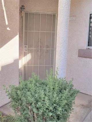 Photo #1: 2237408 Listing