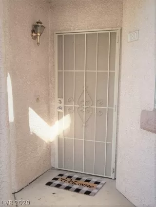 Photo #2: 2237408 Listing