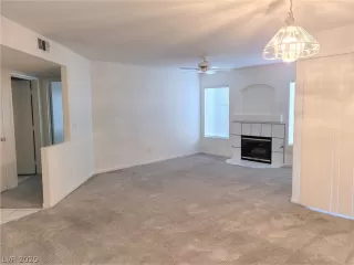 Photo #6: 2237408 Listing