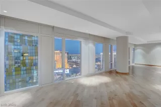 Photo #3: 2237443 Listing