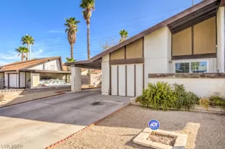 Photo #1: 2237489 Listing