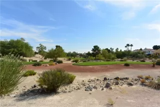 Photo #3: 2237492 Listing