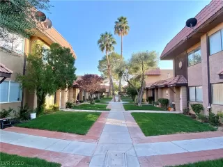 Photo #1: 2237500 Listing