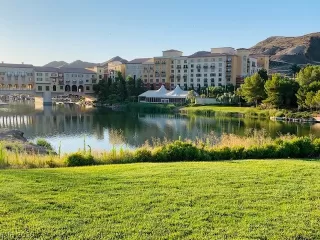 Photo #5: 2237516 Listing