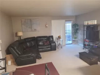 Photo #1: 2237604 Listing 