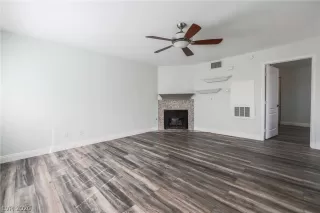 Photo #3: 2237620 Listing 