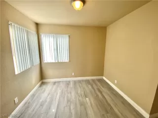 Photo #6: 2237632 Listing 