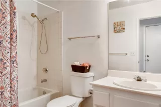 Photo #6: 2237726 Listing