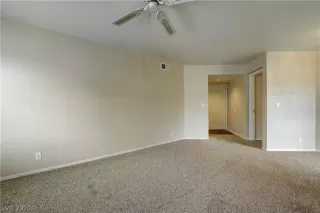 Photo #5: 2237729 Listing 