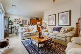 Photo #1: 2237733 Listing 