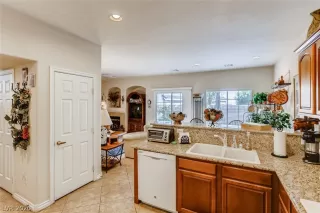 Photo #4: 2237733 Listing 