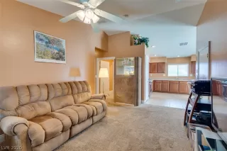 Photo #2: 2237746 Listing 