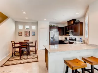 Photo #3: 2237751 Listing 