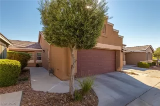 Photo #1: 2237757 Listing 