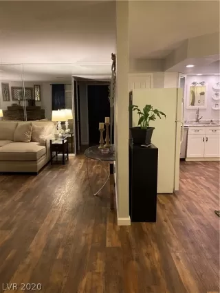 Photo #2: 2237770 Listing