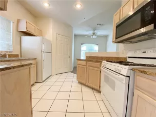 Photo #5: 2237773 Listing 