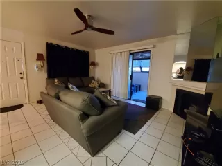 Photo #2: 2237793 Listing