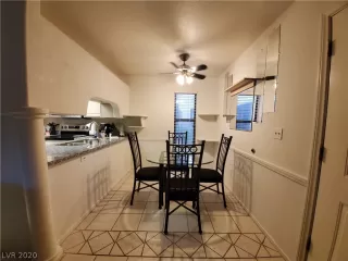 Photo #3: 2237793 Listing