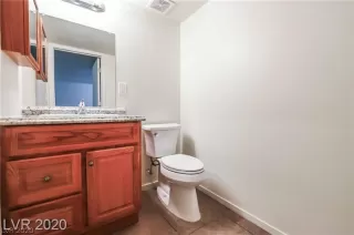 Photo #5: 2237799 Listing