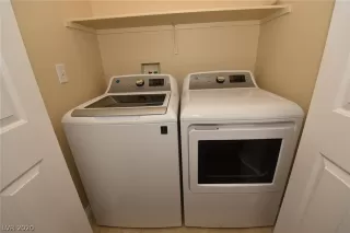 Photo #3: 2237805 Listing