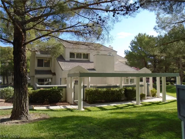 MLS: 2237863 Condo For Sale