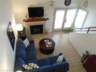 Photo #4: 2237863 Listing 