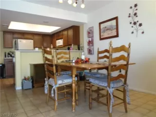 Photo #5: 2237863 Listing 