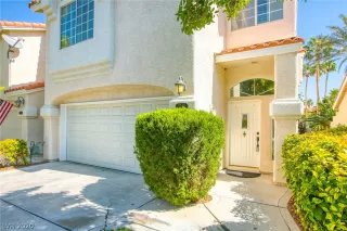 Photo #1: 2237876 Listing